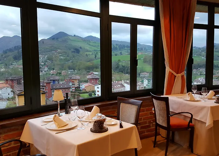 מלון Mirador De La Cepada 4*